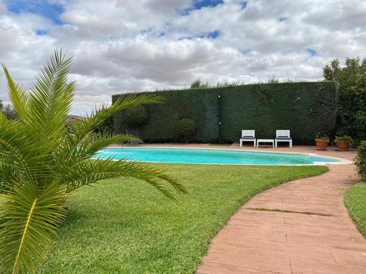 Jardin De La Yedra Vendégház Caces Kültér fotó