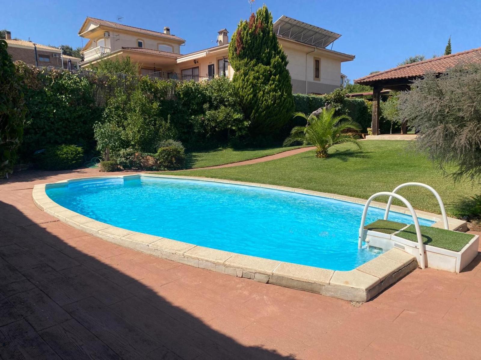 Jardin De La Yedra Vendégház Caces Kültér fotó