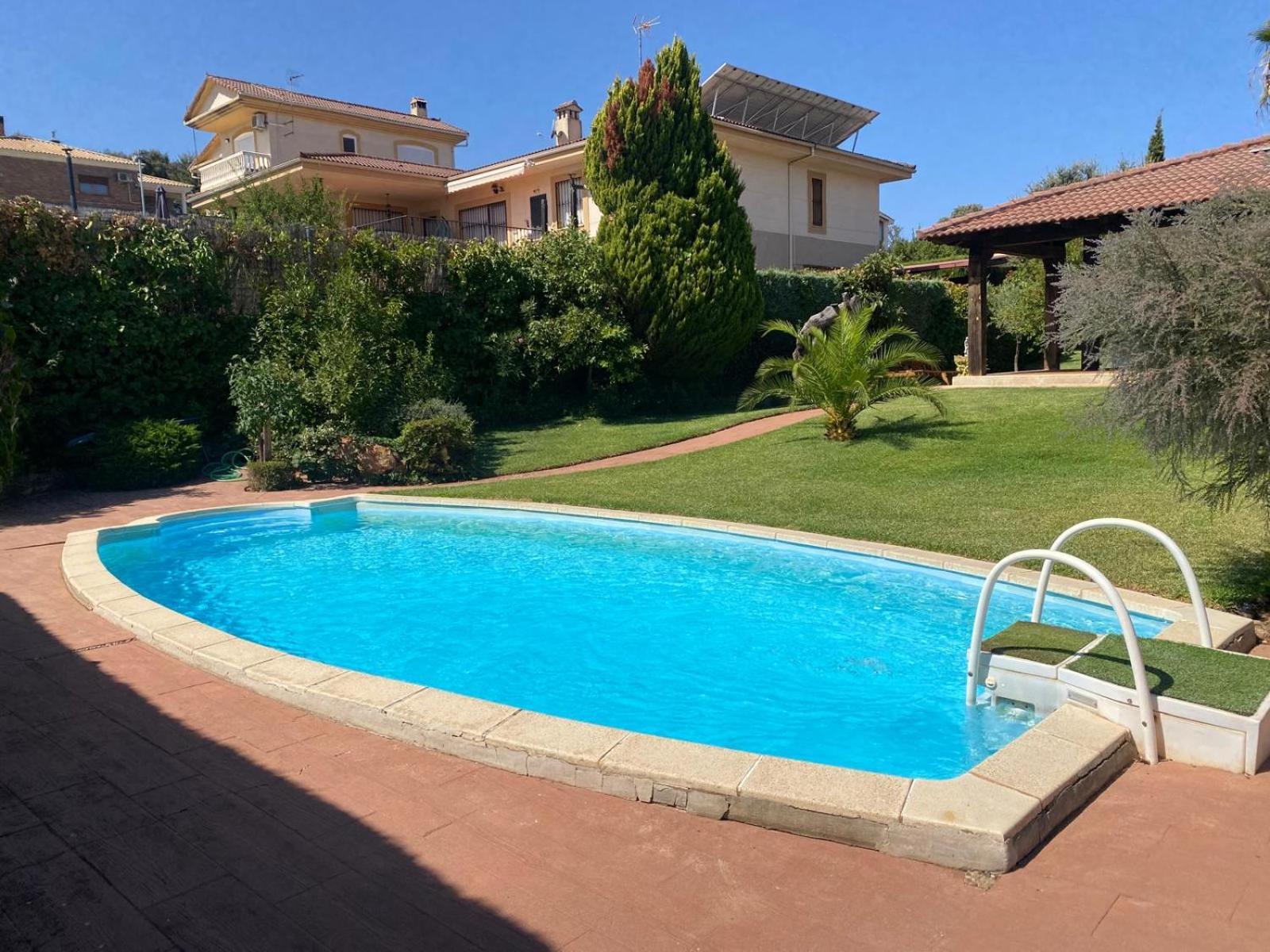 Jardin De La Yedra Vendégház Caces Kültér fotó