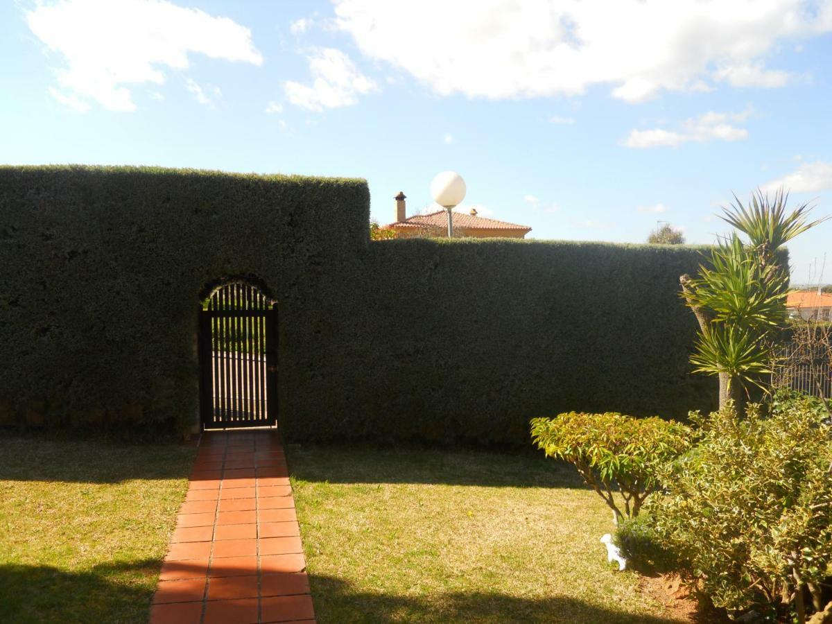 Jardin De La Yedra Vendégház Caces Kültér fotó