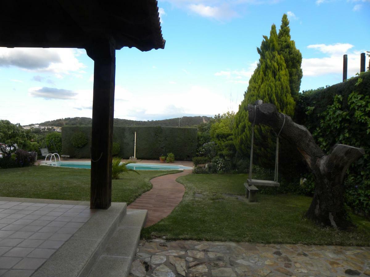 Jardin De La Yedra Vendégház Caces Kültér fotó