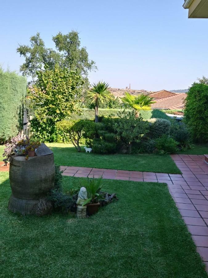 Jardin De La Yedra Vendégház Caces Kültér fotó